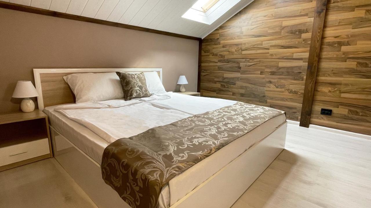 Апартхотел Конниците Aparthotel Veliko Tărnovo Exteriör bild