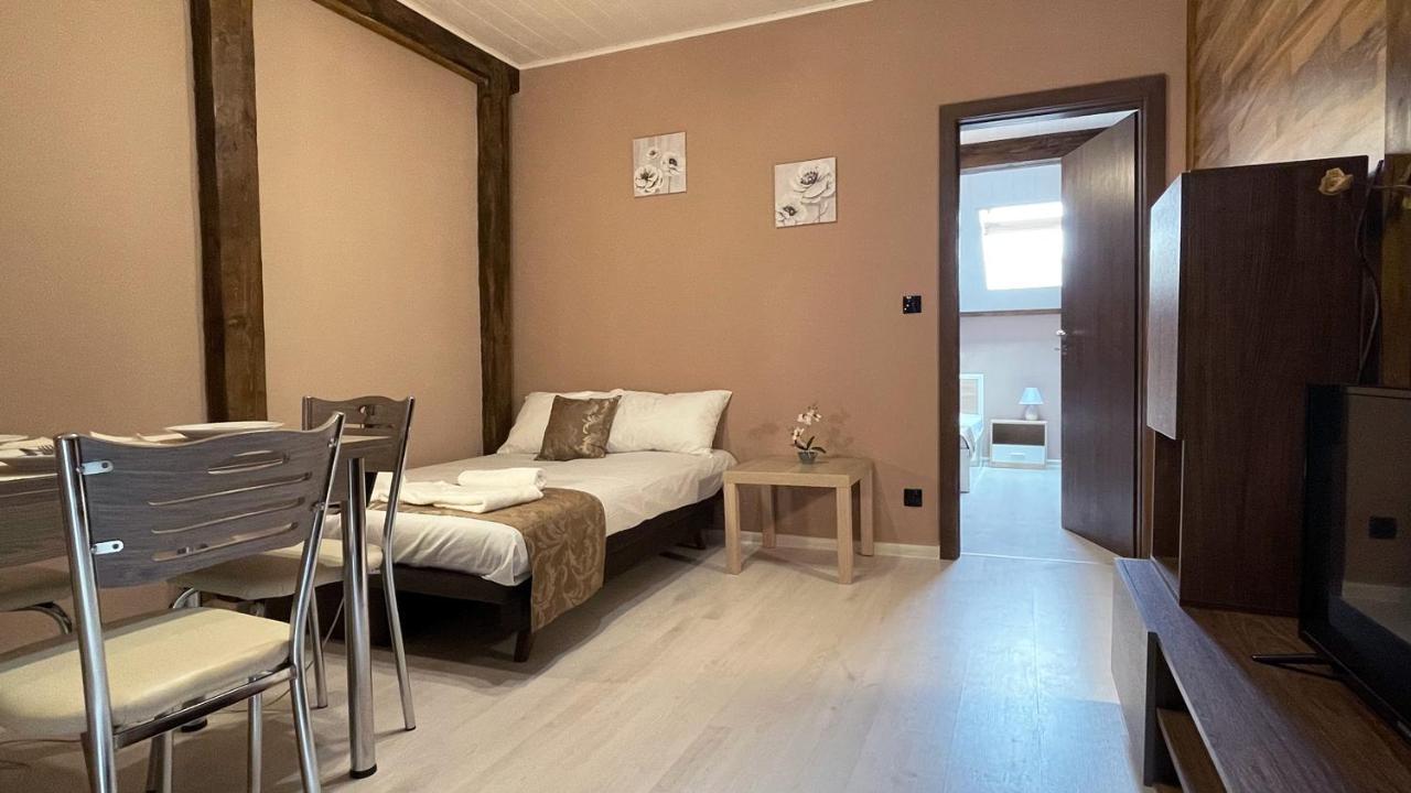 Апартхотел Конниците Aparthotel Veliko Tărnovo Exteriör bild