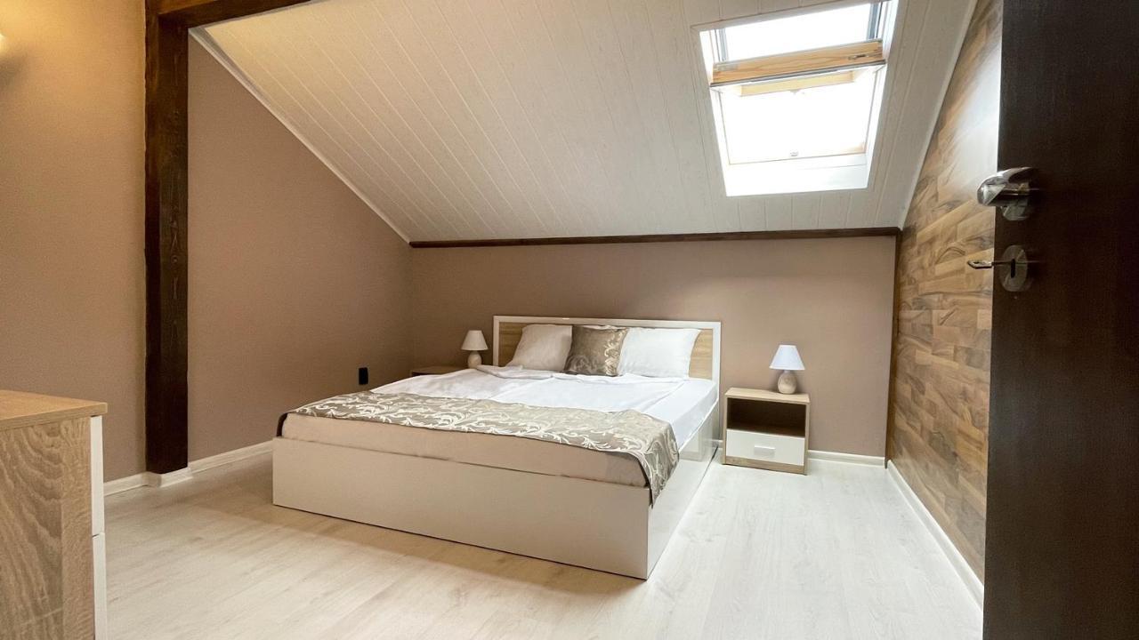 Апартхотел Конниците Aparthotel Veliko Tărnovo Exteriör bild