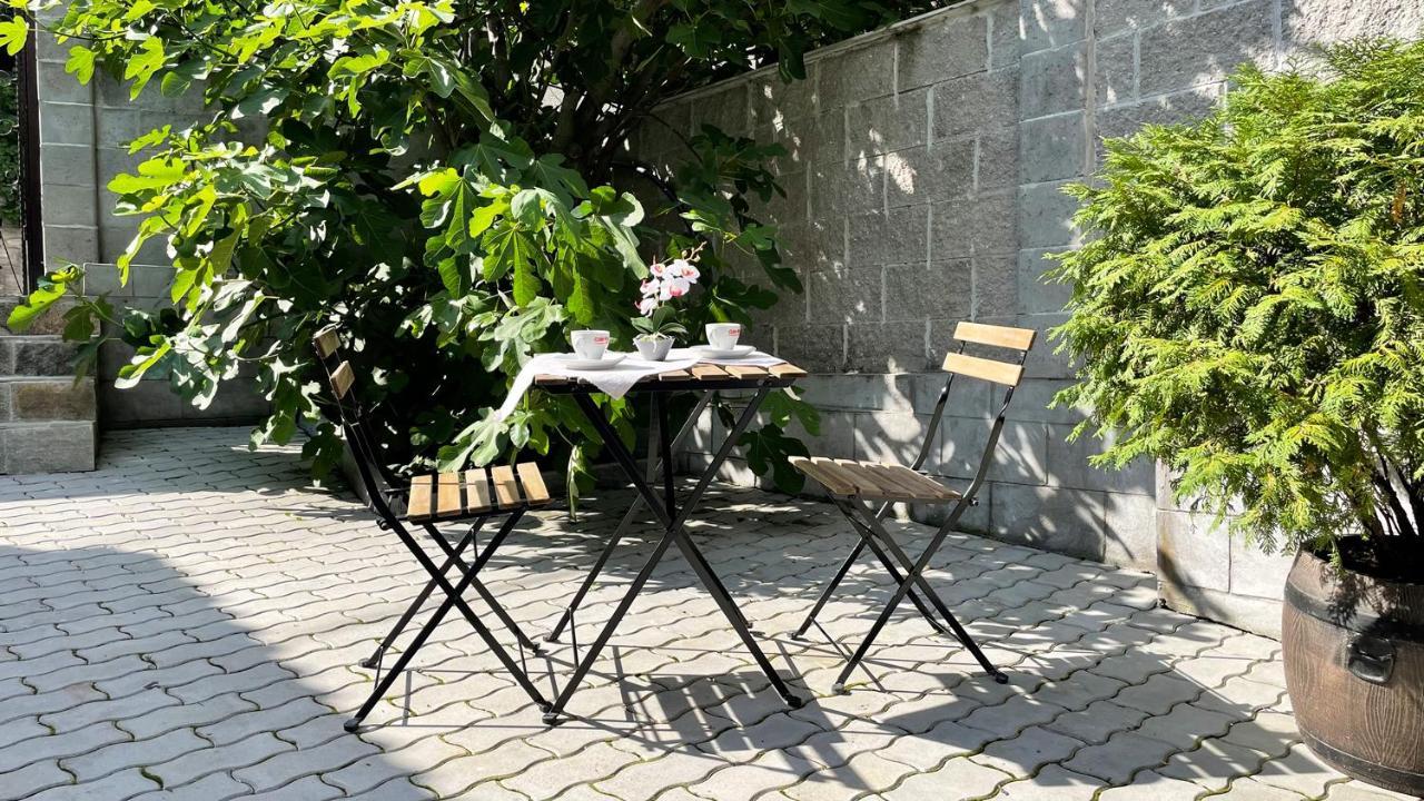 Апартхотел Конниците Aparthotel Veliko Tărnovo Exteriör bild